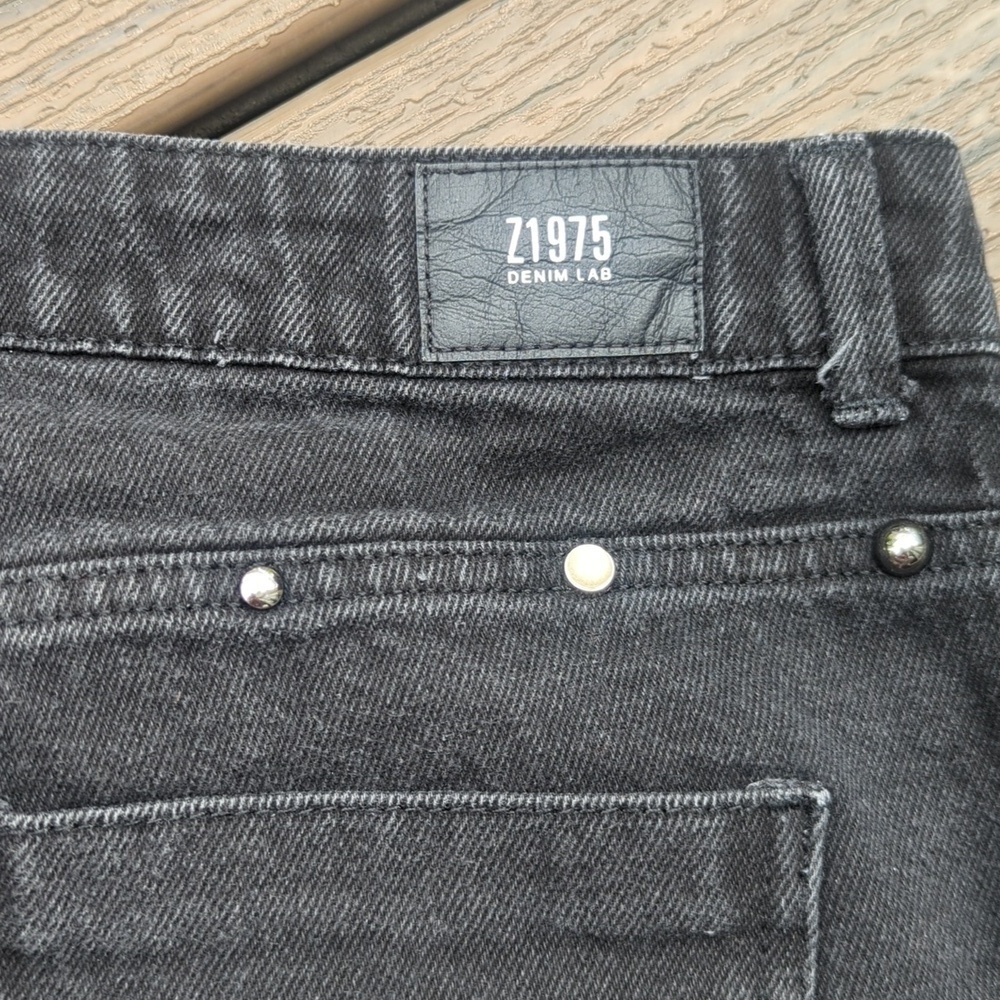 Zara Black Jean Shorts Frayed Hem With Embellishments - Sz 6 Great Condition - Picture 5 of 10